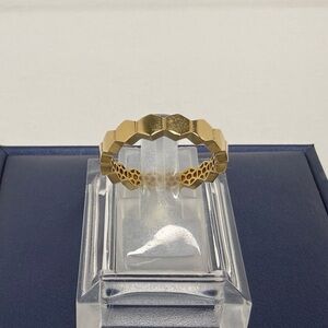 18K Genuine Gold Hexagon Pattern Ring (Preowned)